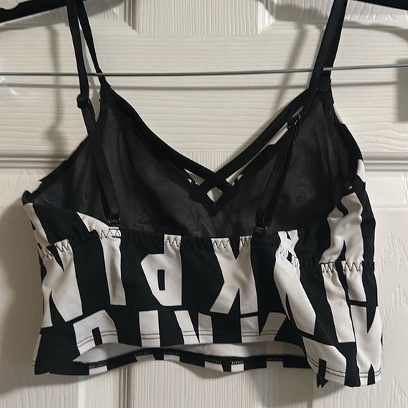 Victoria's Secret Pink Ultimate Unlined Strappy Logo Bra Color Black/White XS - Picture 3 of 3